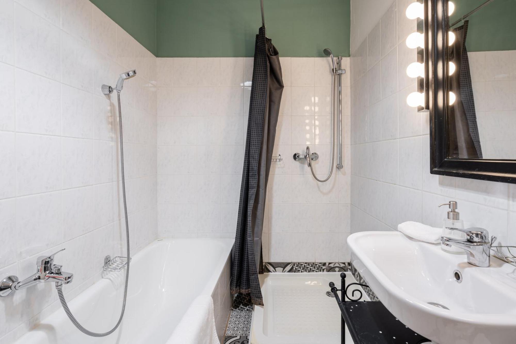 Апартаменты Paulay Deluxe 1 Будапешт Экстерьер фото